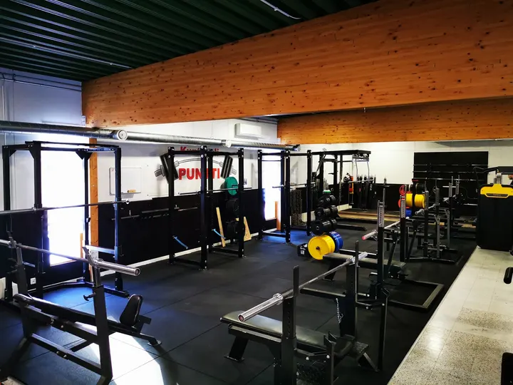 Kuntosali Puntti — fitnessstudio – Puolivälinkangas, Oulu — 2