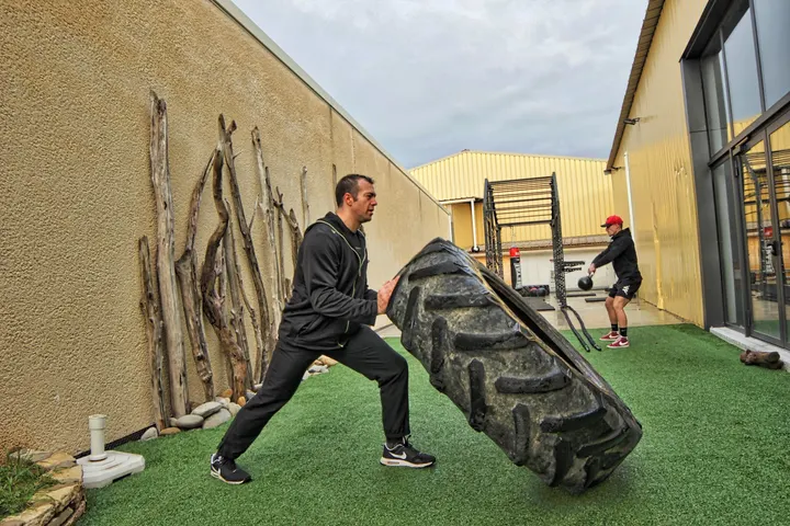 GIANT-FIT VOLX — salle de fitness-studio à Volx — 3