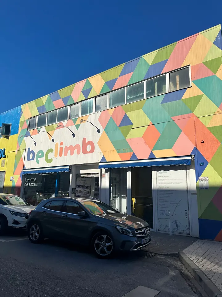 BeClimb Centros — escalada-studio en Polígono Industrial Santa Barbara, Málaga — 2