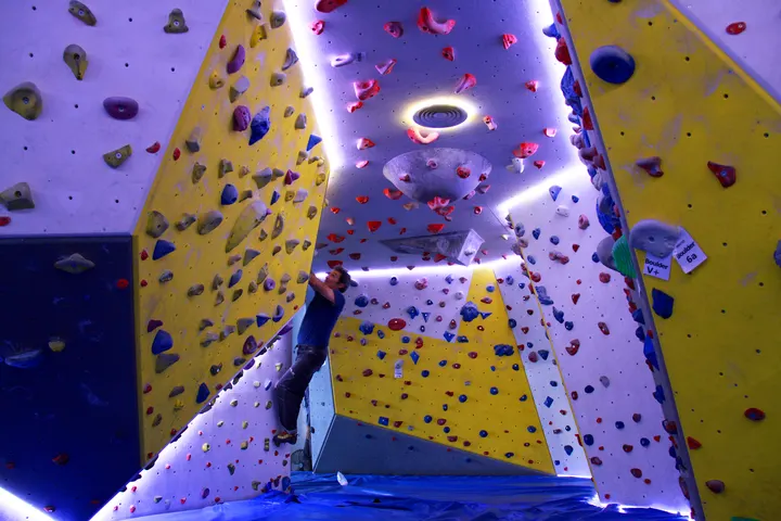 BeClimb - Centros de Escalada — Escalada en Polígono Industrial Santa Barbara, Málaga