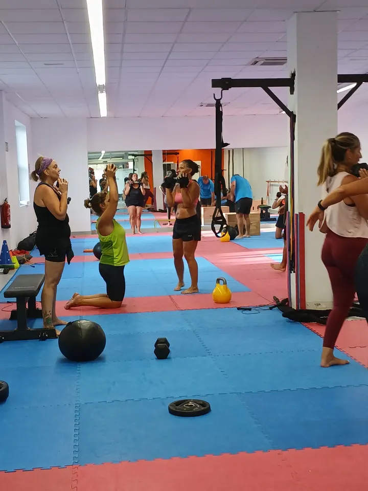 Tu Transformación Física Estepona — Entrenamiento personal en Balcones del Mar, Estepona