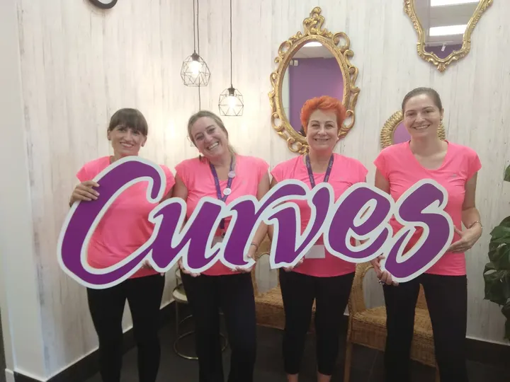 Curves — estudio de fitness-studio en Iturralde, Bilbao — 3