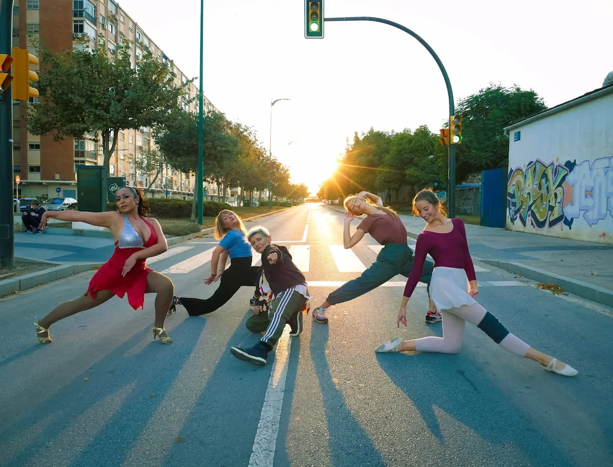 CONTRATIEMPO | Academia de Danza y Baile en Málaga — dans-studio i Málaga — bild 2
