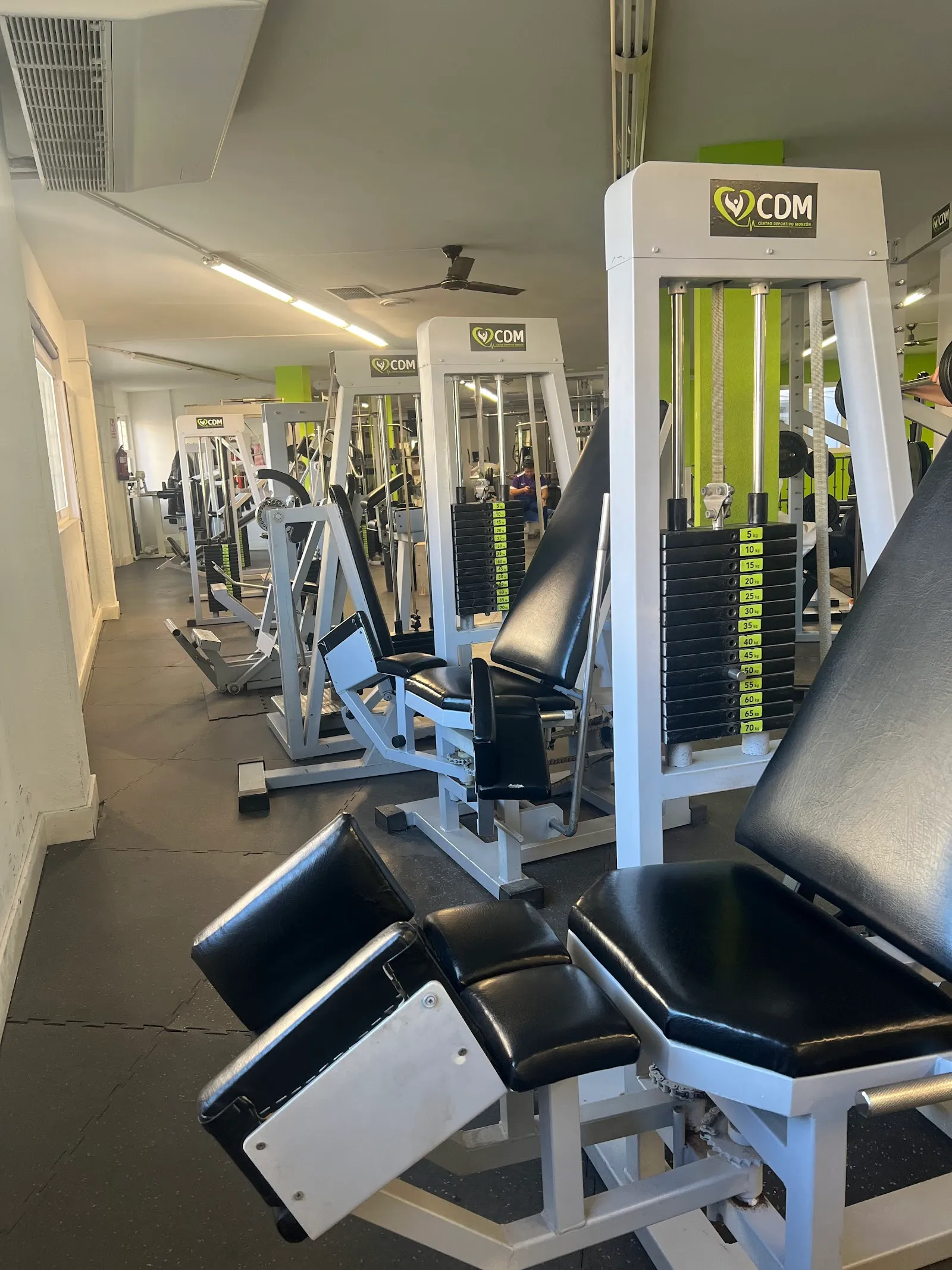 Centro Deportivo Monzón — estudio de fitness-studio en Monzón — 2