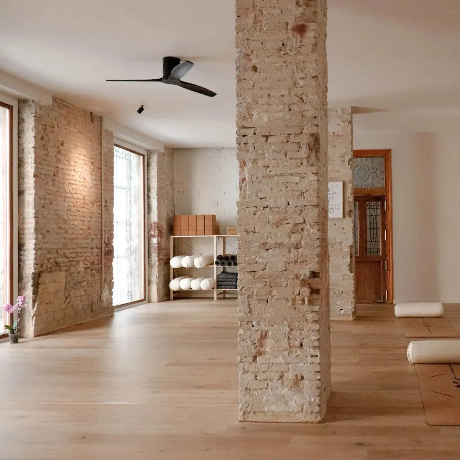 Olēka Yoga Studio — yoga-studio i Valencia — bild 2