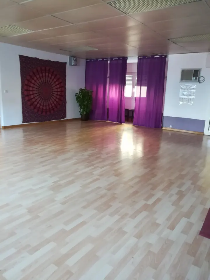 Yoga Conectivo Salamanca — Yoga en Salamanca, Madrid