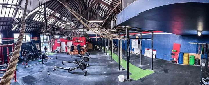 Crossfit War Machine 1 — Entraînement fonctionnel à Cheviré - Zone portuaire, Nantes