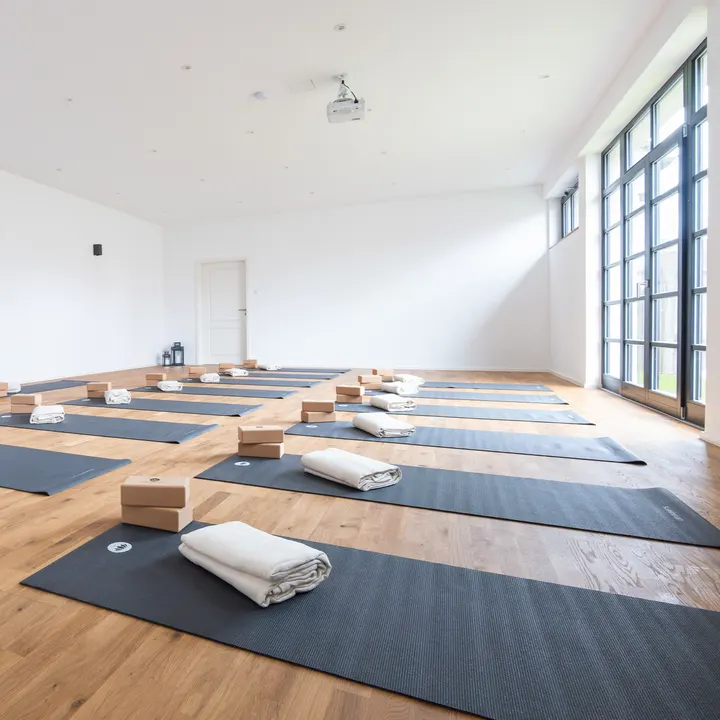 M40 | YOGAstadel — Yoga in Thon, Nürnberg