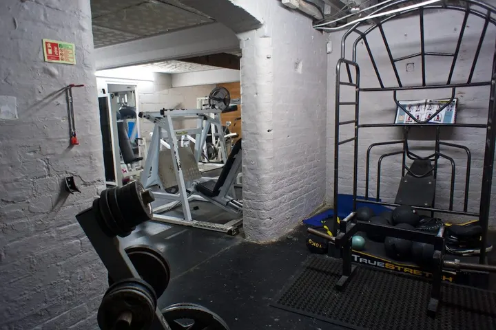 Rhinos Gym And Fitness Centre — functional training-studio in Oldham — 4