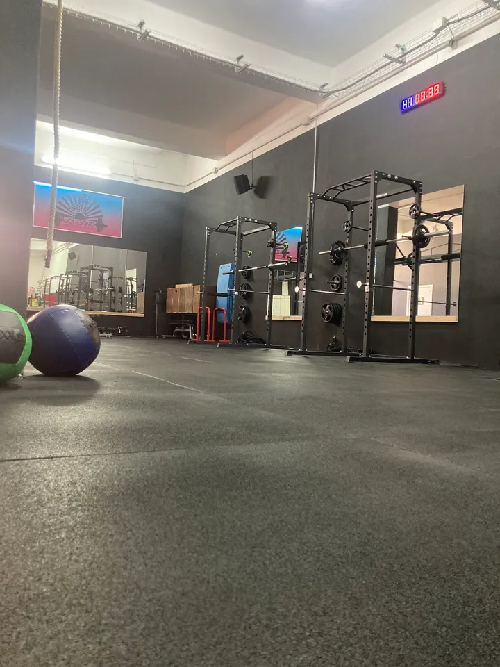Volcano Training systems & nutrition — entrenamiento personal-studio en Las Palmas de Gran Canaria — 5