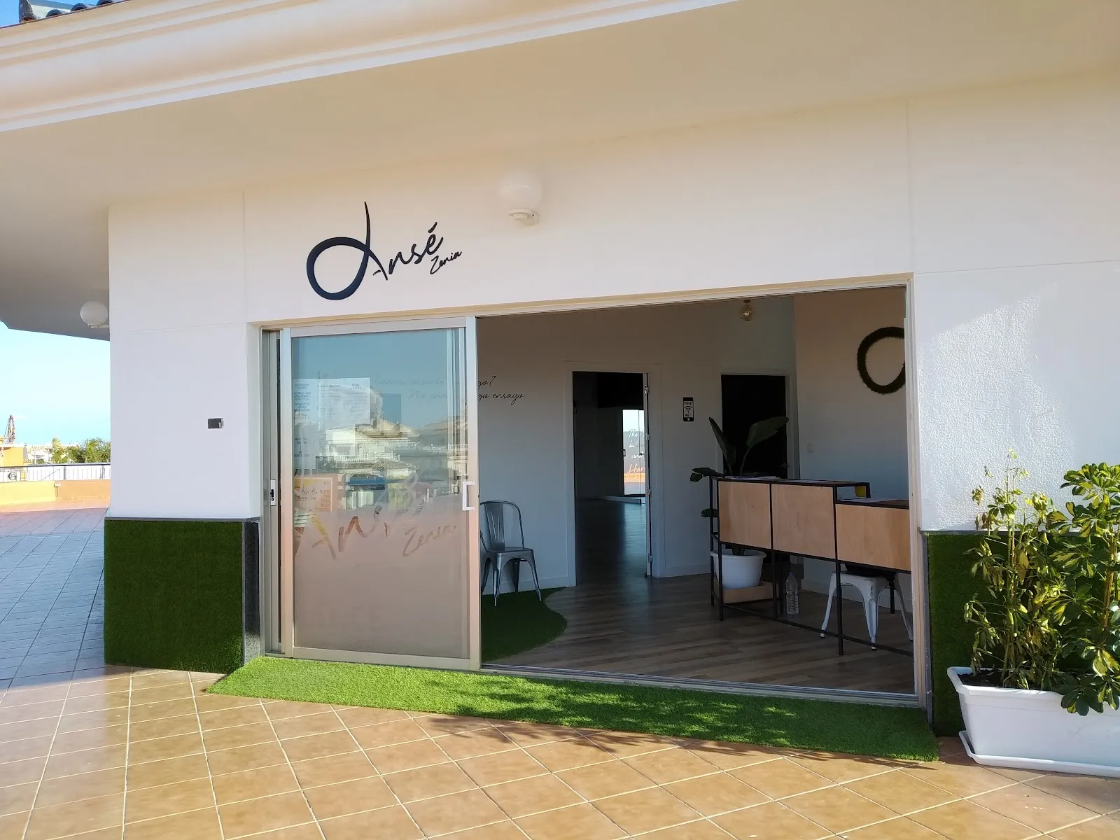 Zenia Dance — baile-studio en Orihuela Costa — 3