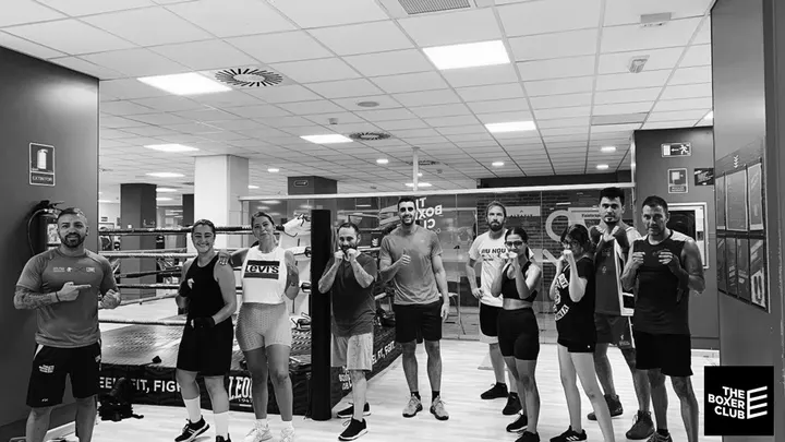 The Boxer Club Uruguay — boxeo-studio en Valencia — 5