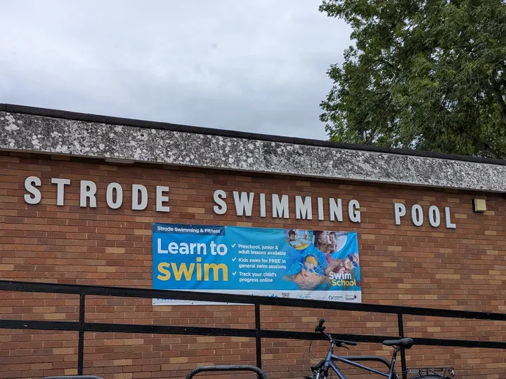Strode Swimming & Fitness — fitness studio in Street — 2