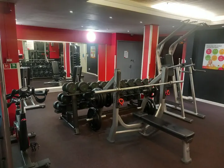 Strode Swimming & Fitness — fitness studio in Street — 4