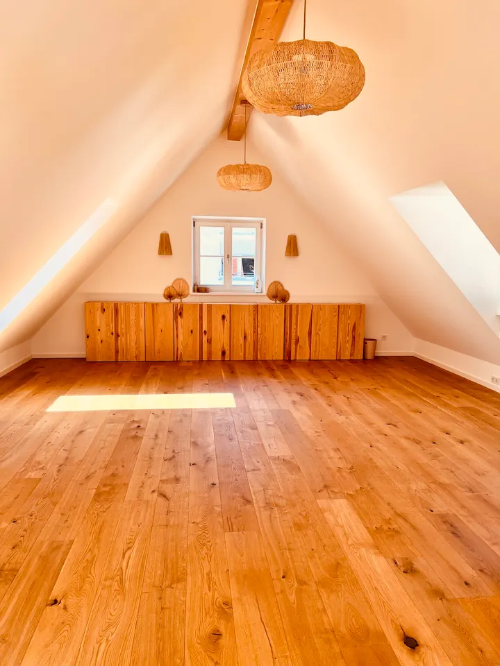 Amiena Zylla — yoga-studio in Au, München — 2