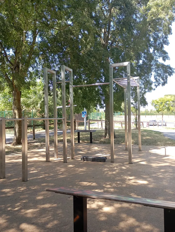 Calisthenics/Street workout park - Parque de calistenia — Callisthénie à Arènes Romaines / Ancely / Saint-Martin du Touch / Purpan, Toulouse
