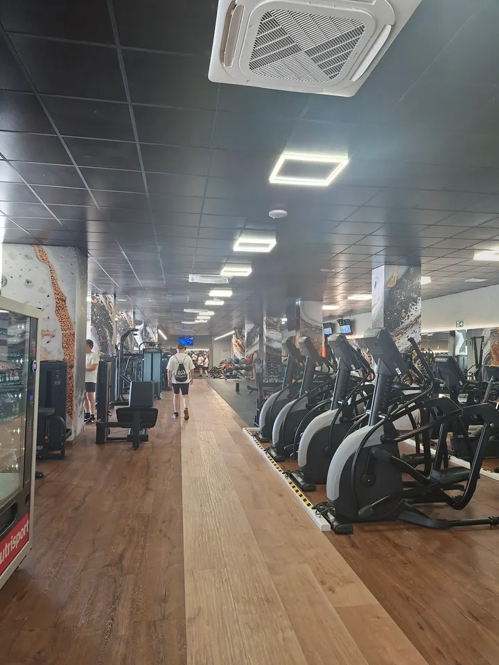 Nine Fitness Cañaveral — estudio de fitness-studio en Madrid — 3