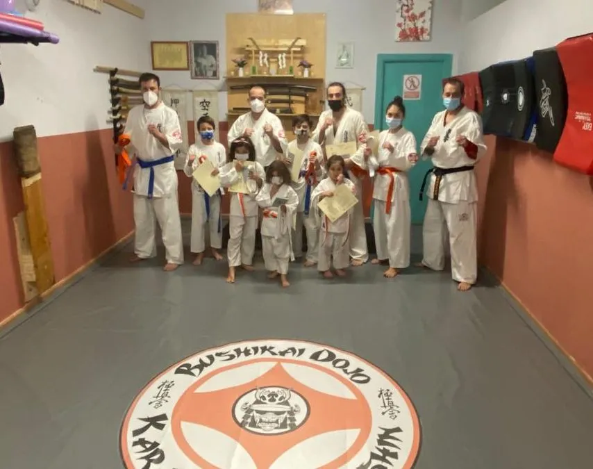 Bushikai Dojo karate Kyokushin — kampsport-studio i El Puerto de Sta María — bild 2