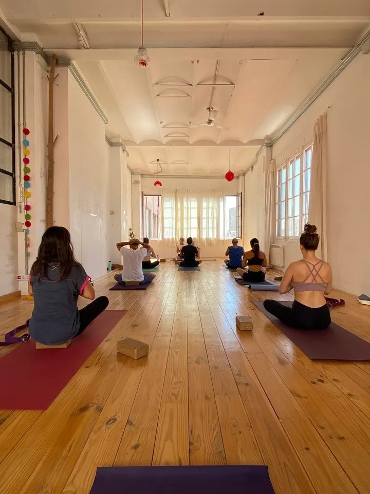 Yogalegre — yoga-studio en Barcelona — 3