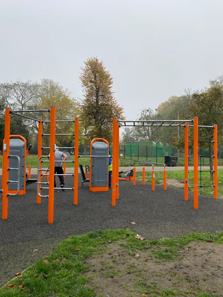 Outside Gym — fitness studio in London — 5