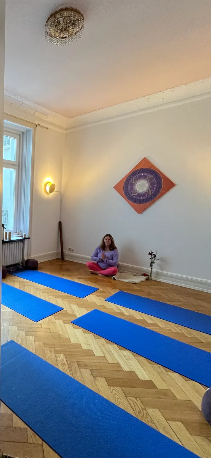 Lichtregen mit Beatrice Maier — yoga-studio in Uhlenhorst, Hamburg — 2