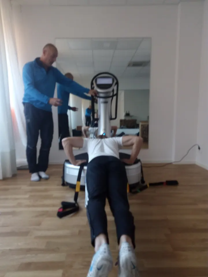 Hulda Omtanke - Postural träning, Fotanalys & Kinesiologi — wellness-studio i Södra Hammerö, Kungsbacka — 3