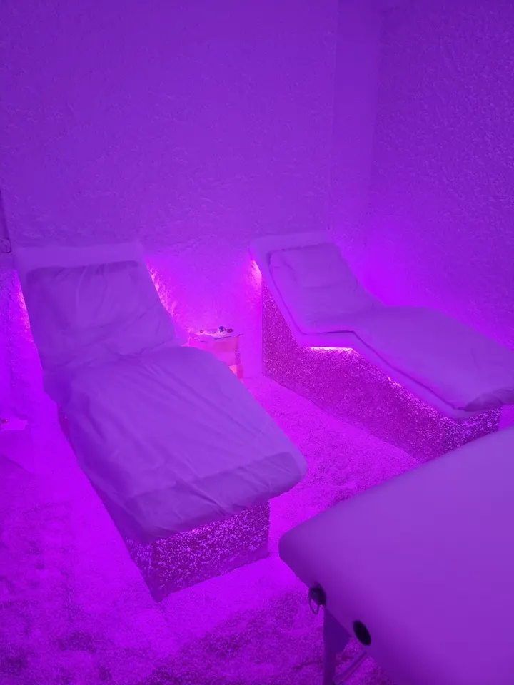 Salt Room Móstoles - Haloterapia en Cuevas de Sal - HaloSpa — breathwork-studio en Móstoles — 4
