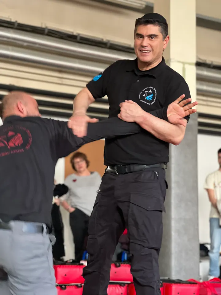 KRAV MAGA OIS TOURS — Arts martiaux à Giraudeau, Tours