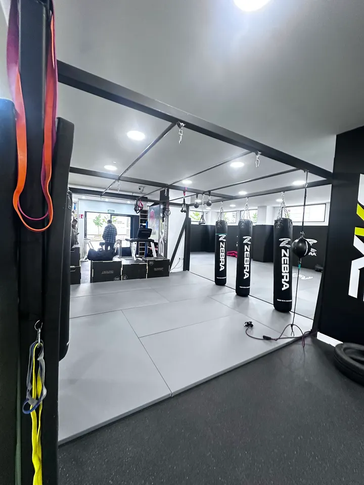 Jiu Jitsu Invictus Submission — artes marciales-studio en Zabalgana, Vitoria-Gasteiz — 2