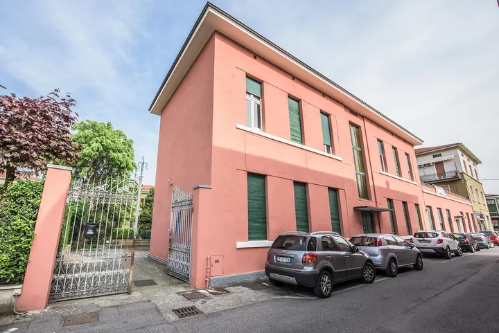Associazione Culturale Danzarte — acrobatica aerea-studio a Porta Cremona-Volta, Brescia — 3
