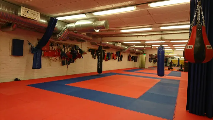 Kamppailukeskus — kamppailulajit-studio – Parooninmäki, Riihimäki — 2