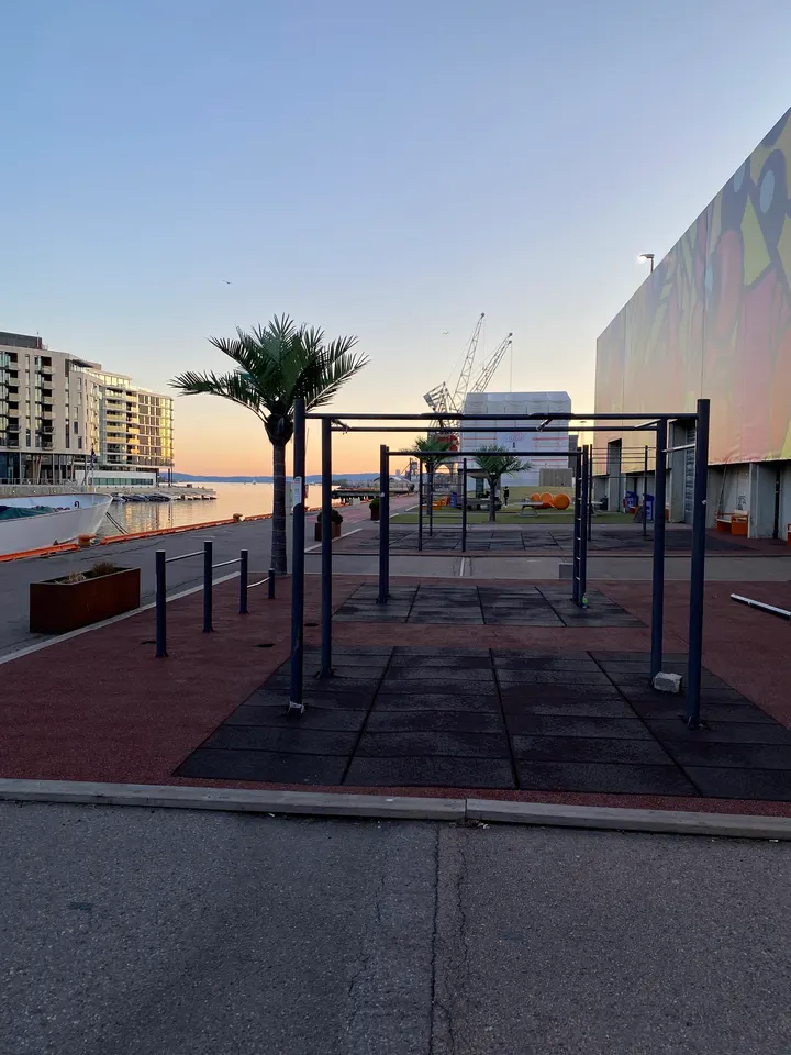 Outdoor Fitness Downtown / Port — treningsstudio i Oslo — 3