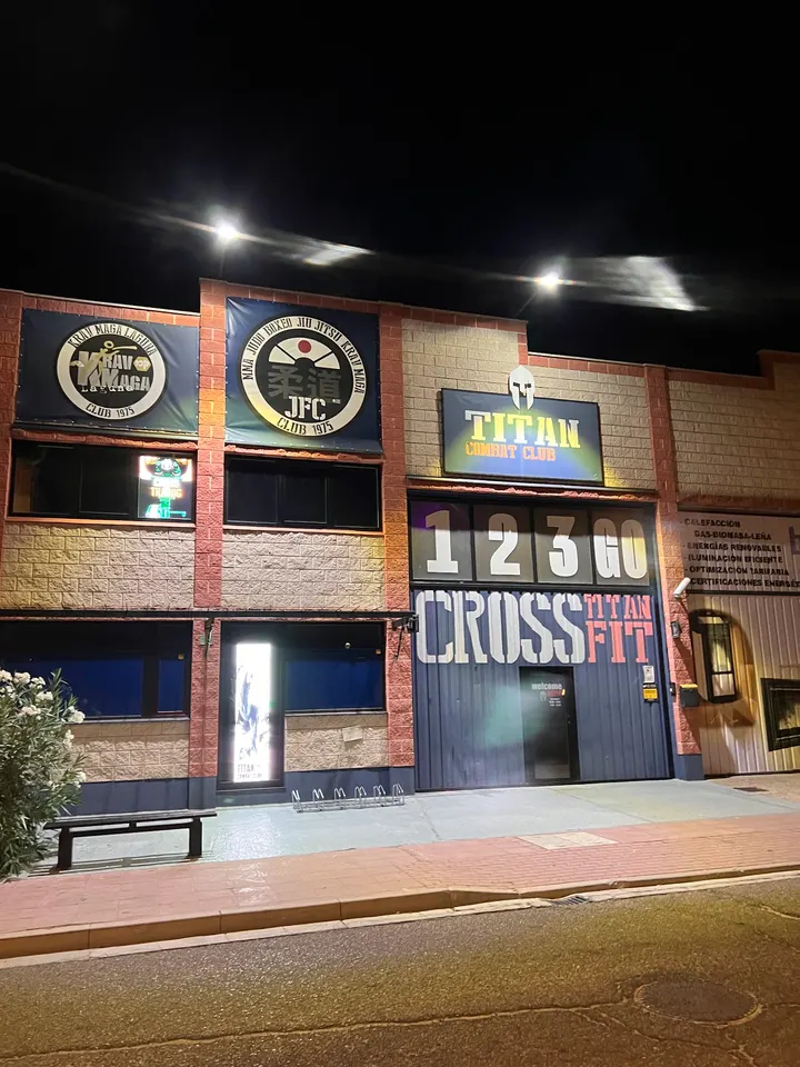 Box Titan Combat — Boxeo en Laguna de Duero
