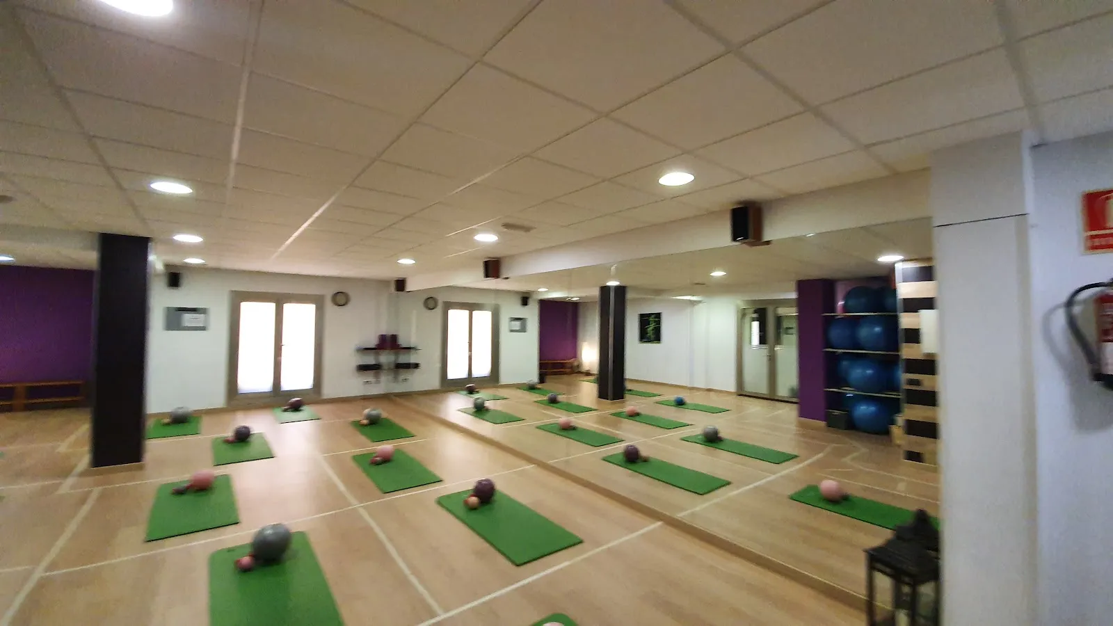 l'Essència Yoga & Pilates — yoga-studio en L'Hospitalet de Llobregat — 2