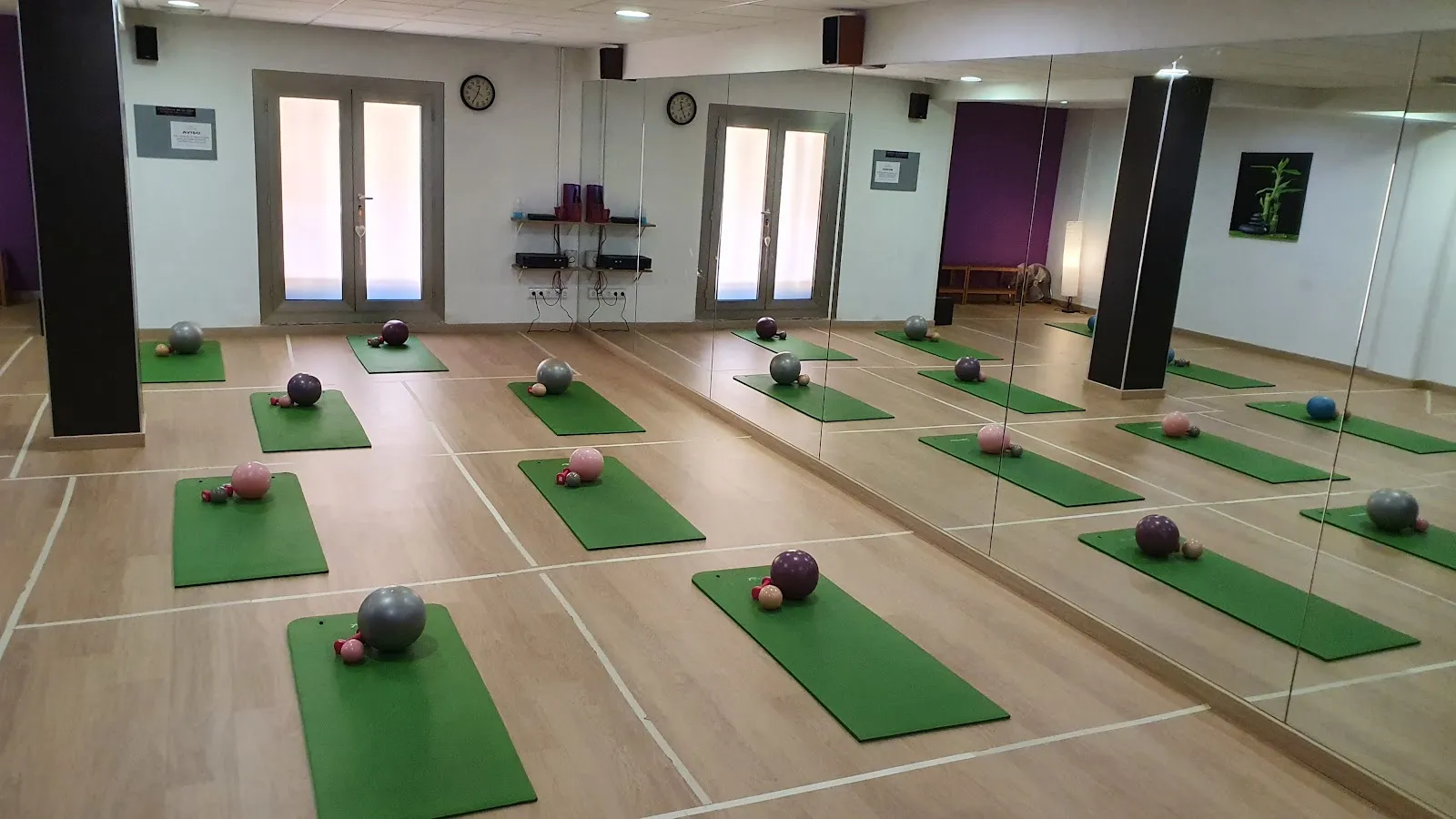l'Essència Yoga & Pilates — yoga-studio en L'Hospitalet de Llobregat — 5