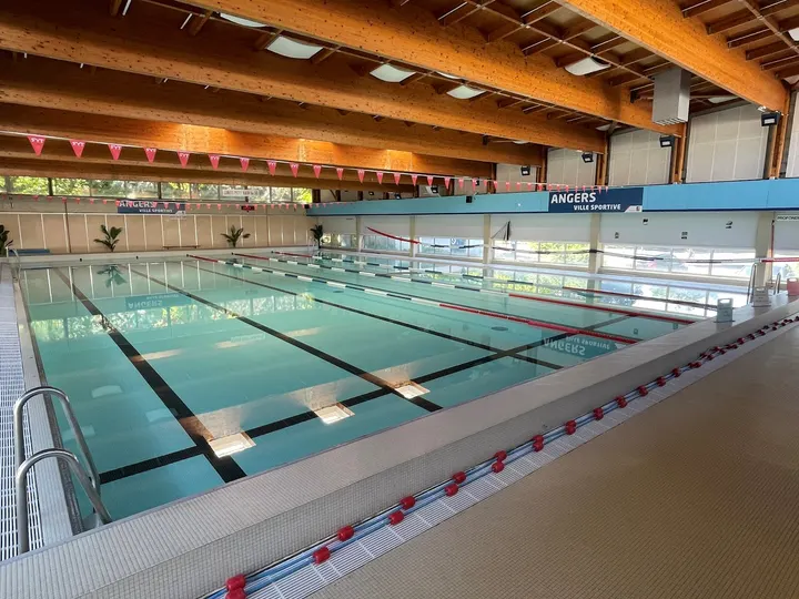 Piscine Monplaisir — Bien-être à Monplaisir, Angers