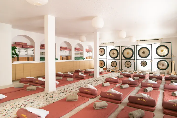 FEEL GONG (Bain sonore, gong, bols tibétains, Reiki, Kundalini Yoga, ateliers, formations) — méditation-studio à Lyon — 4