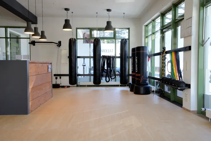Taekwondo-Institut Bayern — kampfsport-studio in Gräfelfing, München — 2