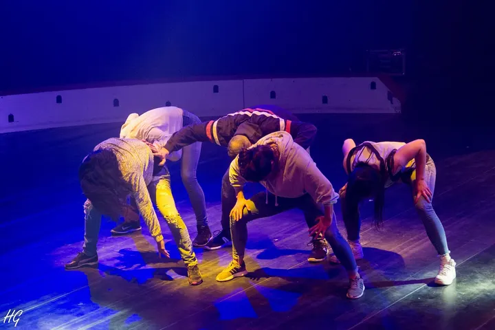 Le Tour du Monde en Galipette — Danse à Paris 20e Arrondissement, Paris