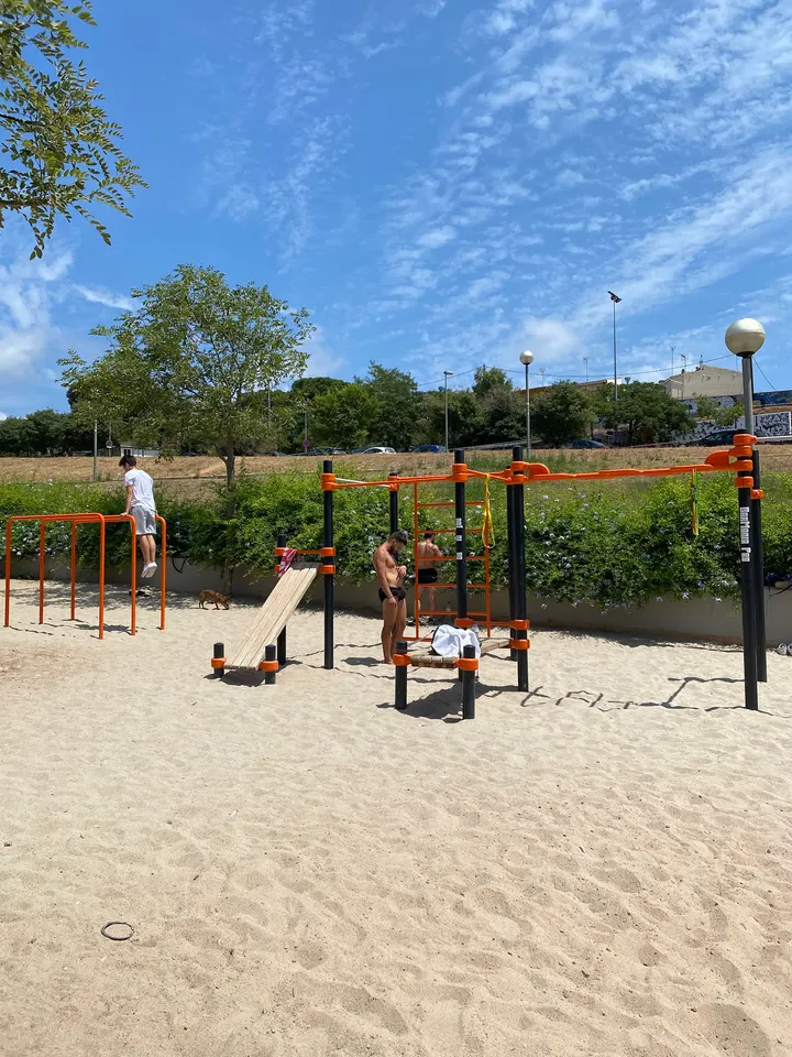 Street Workout Badalona — estudio de fitness-studio en Morera, Badalona — 2