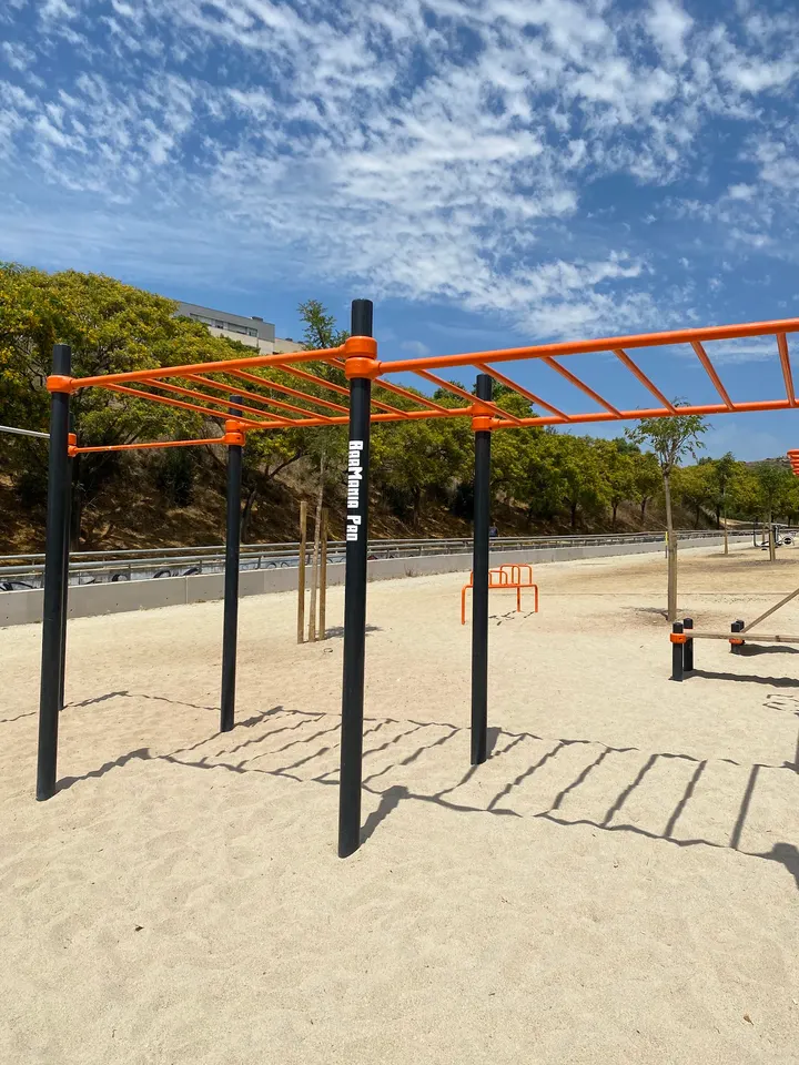 Street Workout Badalona — estudio de fitness-studio en Badalona — 3