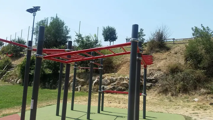Calisthenics Station - FitPark La Torse — Musculation à Pont de Béraud, Aix-en-Provence