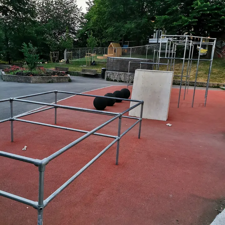 Tøyen parkourpark — calisthenics-studio i Enerhaugen, Oslo — 2