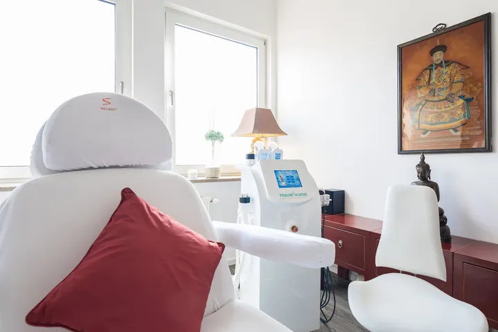 Traumkurve GmbH Wellnessstudio — Fitnessstudio in Hauptbahnhof, Saarbrücken