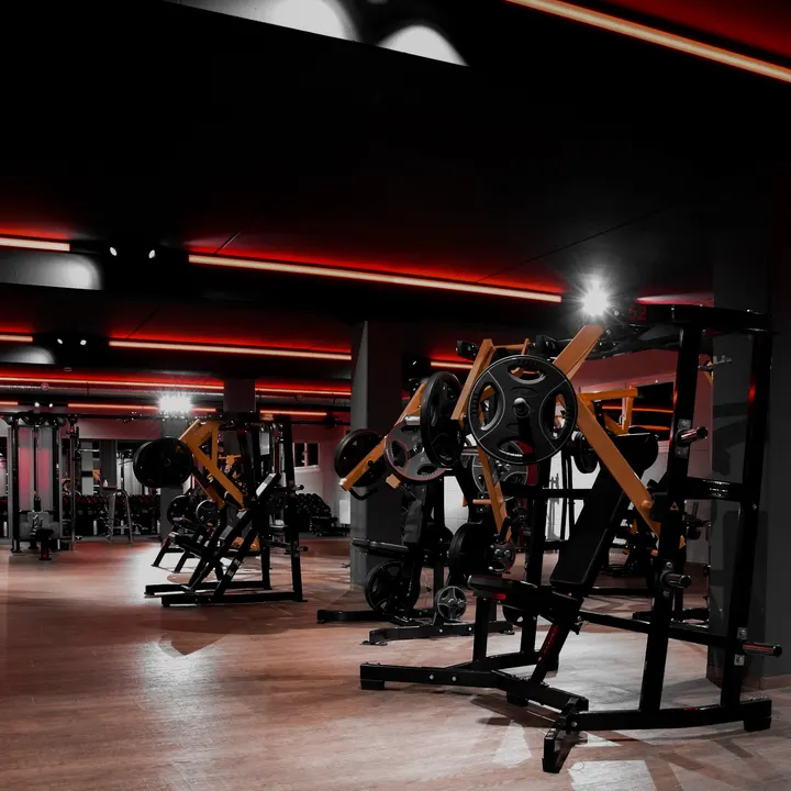 Iron Palace Fitnessstudio — Yoga in Lechhausen-Ost, Augsburg