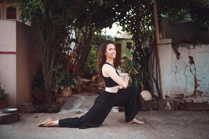 Céline Ananta Yoga La Passerelle, 20 rue de la Tour d'Auvergne — Yoga à Coulmiers - Jardin des Plantes, Nantes