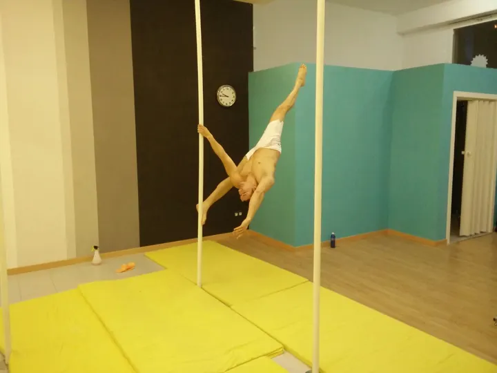 JM POLE SPORT — pole fitness-studio en San Sebastián — 4