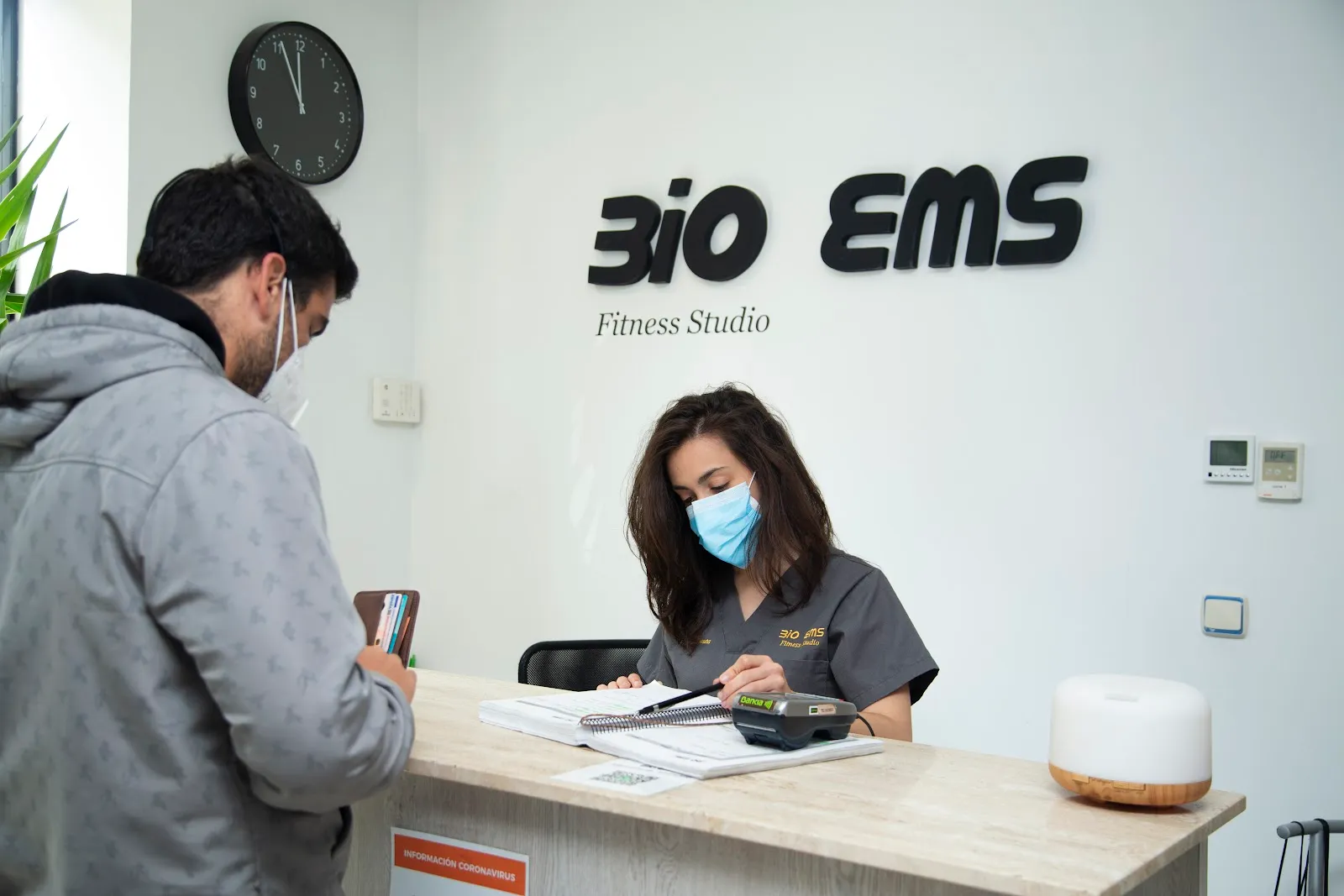 Bio Ems centro de rehabilitación y fisioterapia en Alicante — electroestimulación-studio en Alacant — 3