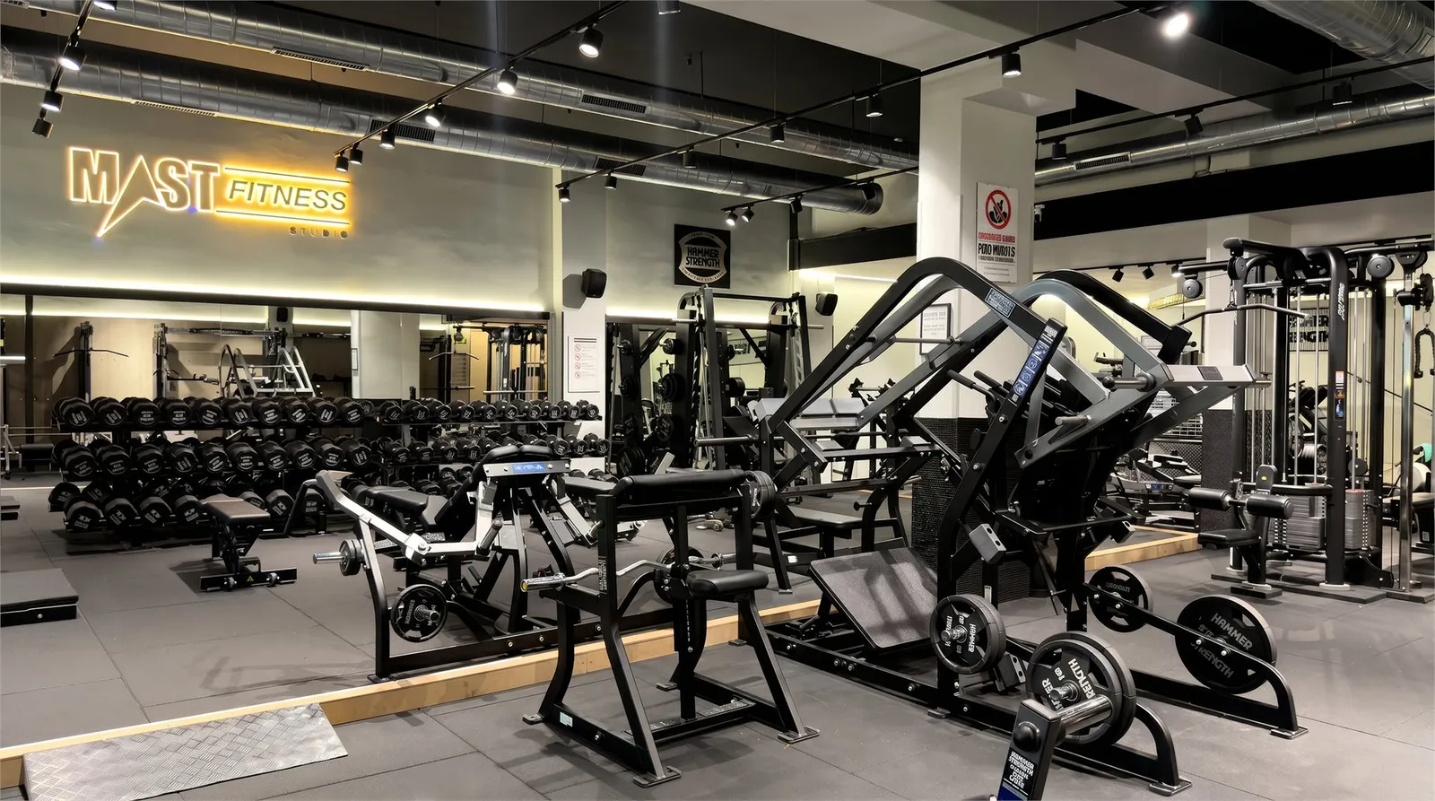 Mast Fitness — träningsstudio-studio i Barcelona — bild 6