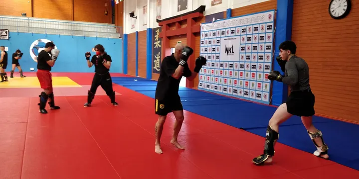 Escuela de Artes Orientales. Wushu 5 Dragones — artes marciales-studio en Peñagrande, Madrid — 2